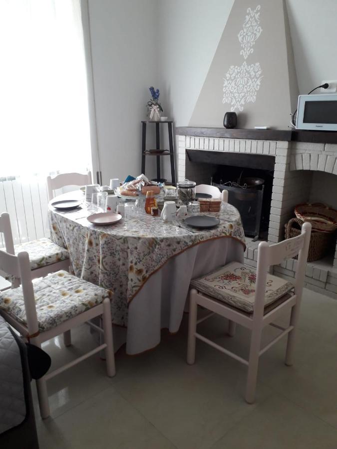 Cospea B&B แตร์นี ภายนอก รูปภาพ